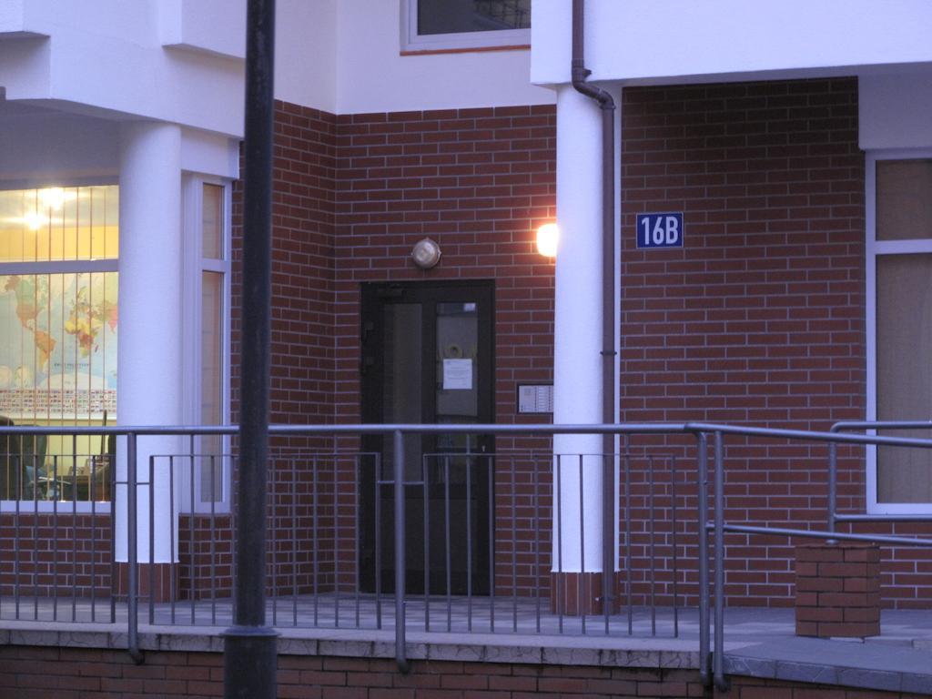 Apartament Portowy Z Garazem, Ul Towarowa Kolobrzeg Oda fotoğraf